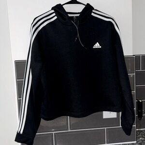 Black Cropped Sweatshirt